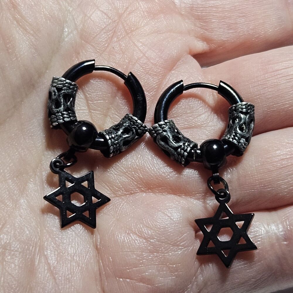 Black Metal Chunky Hoop Earrings With Dangling Star